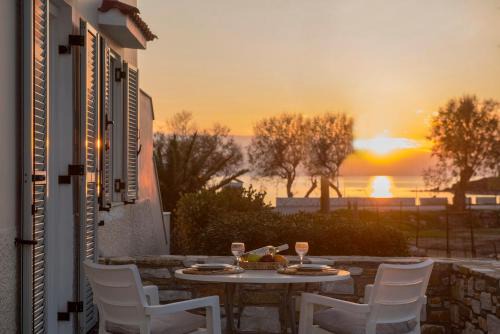 Posidonia Apartment | Olea Suite by the sea