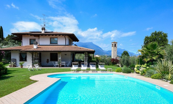 Pieve Vecchia Villa | Oleander Luxury Villa with private pool