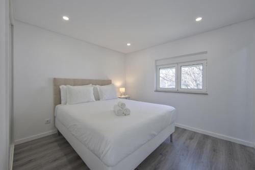 Olivais Apartment | Olivais Modern by Homing