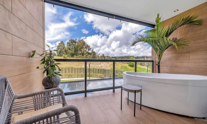 Envigado Apartment | Olive 205 · Stunning Apartment with Private Bathtub fast Wifi