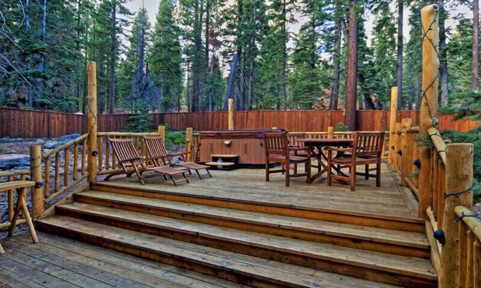 Carnelian Woods House | Olive 4 BR Private Hot Tub, Media Room, Pet-Friendly, Walk to Lake