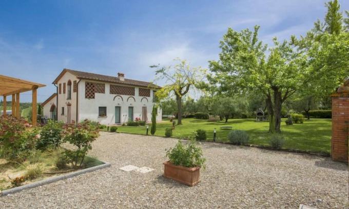 Vinci Apartment | Oliveto by Interhome