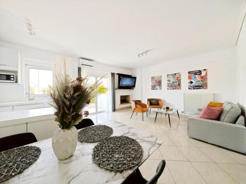 Marousi Apartment | Olympus A1 - by Verde Apartments