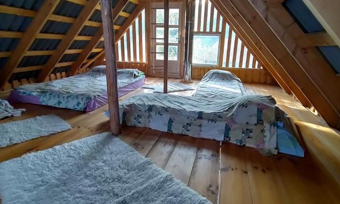 Viljandi County Apartment | Oma tiigi ja saunaga suvemajake Soomaa serval