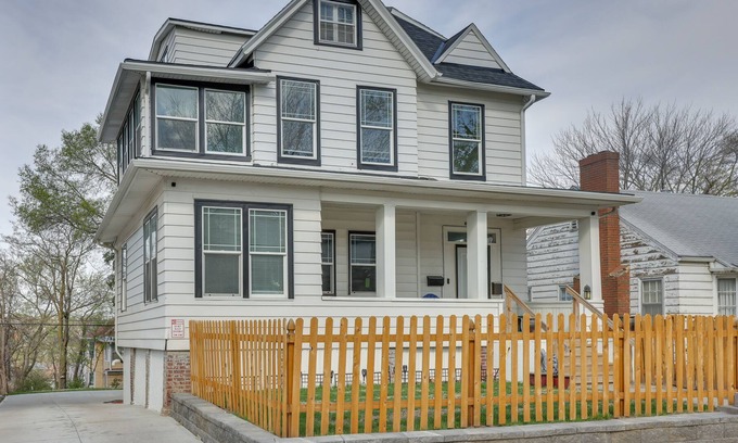 Joslyn Castle House | Omaha Historic Home Rental w/ Modern Interior!