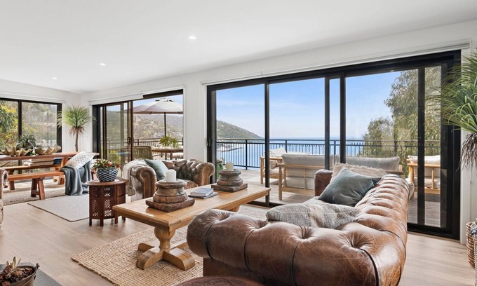 Great Ocean Road House | Omaroo - Oceanfront Escape in Wye River
