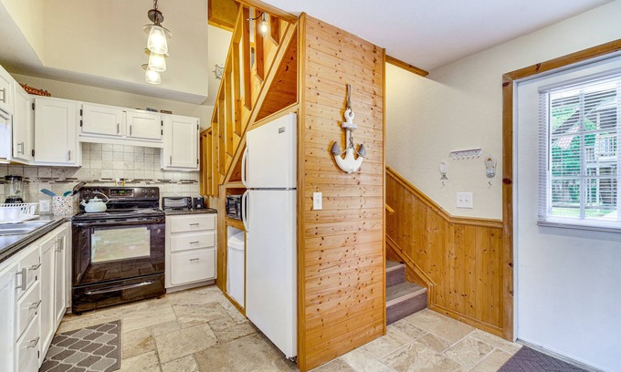Fedhaven Apartment | On Canal & Near Boat Ramp: Haines City Studio!