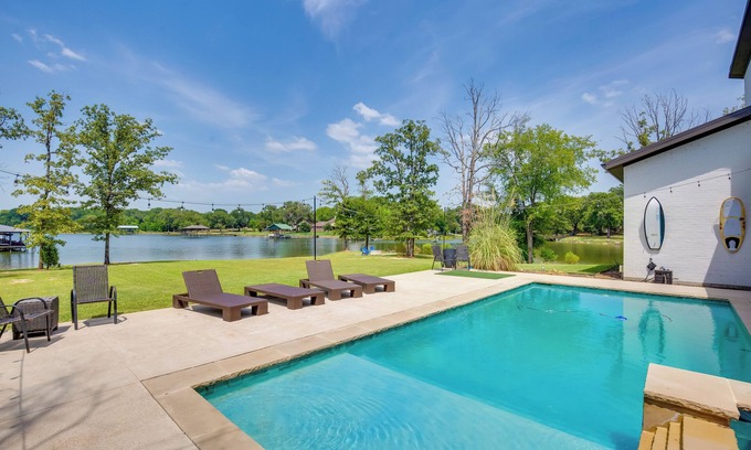 Malakoff House | On Cedar Creek Reservoir: Malakoff Home w/Pool!