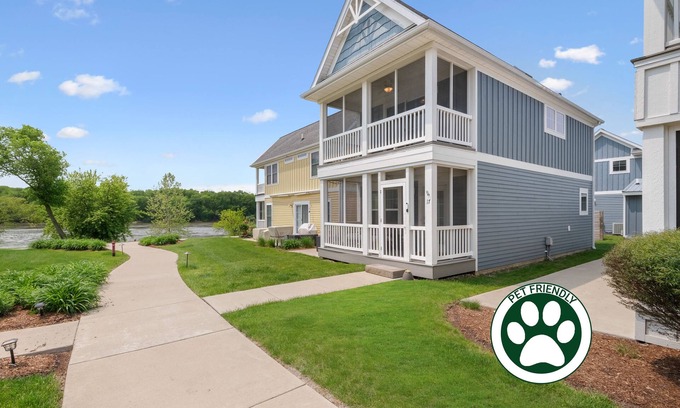 Ottawa House | On Cloud Wine | 3 Bed, 2.5 Bath