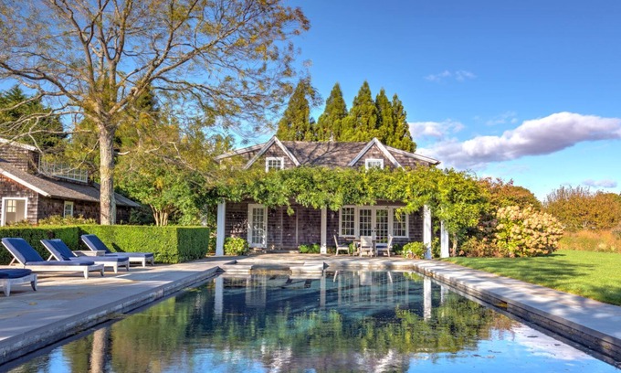Sagaponack House | On Four Acres, In the Heart of Sagaponack, Gourmet Eat-In Kitchen, Tennis.