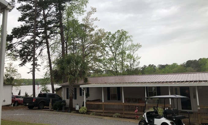 Prosperity Cottage | On Lake Time Lake Murray Waterfront private boat ramp & dock