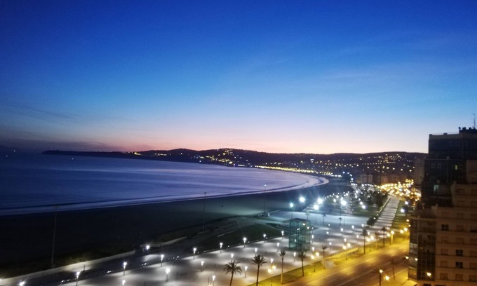 Tangier Apartment | On the seafront, 3 bedroom 2 bathroom apartment, swimming pool, private parking