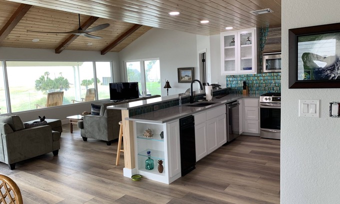 Port Alto House | ON THE WATER with the BEST VIEW IN PORT LAVACA PORT ALTO