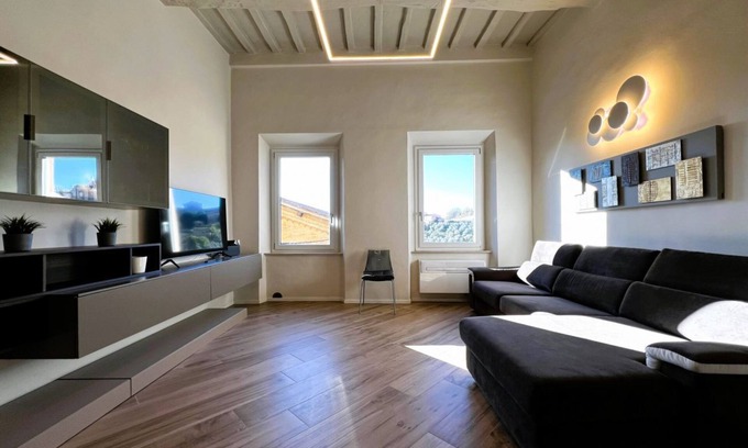 Siena City Centre Apartment | On the way to the sun (Apartment with air conditioning)