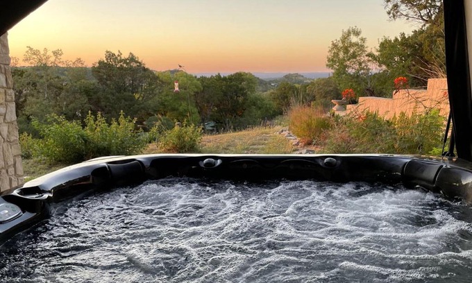 New Braunfels House | On Top of the World