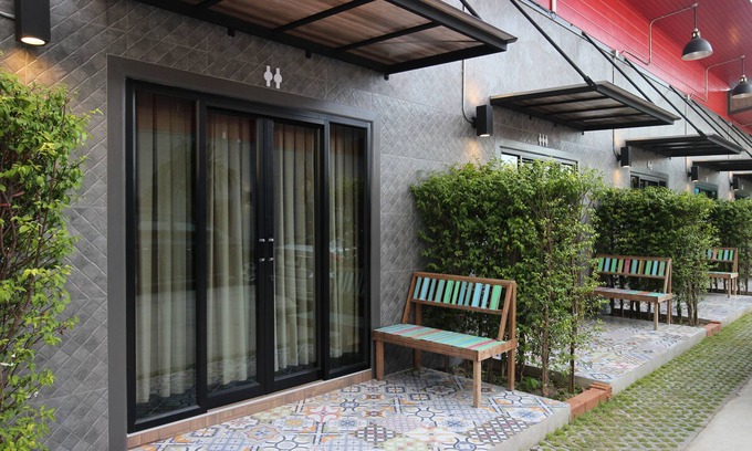 Ang Sila Hotel | One Beat Vintage & Bistro