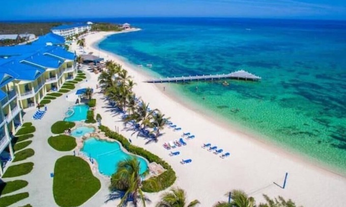 East End Hotel | One Bed Room Condo at Wyndham Reef Resorts