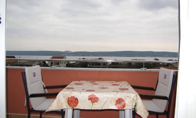 Nevidane Apartment | One bedroom apartment with terrace and sea view Neviđane, Pašman (A-18054-e)