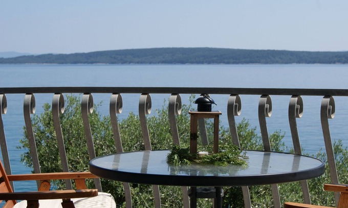 Zavala Apartment | One bedroom apartment near beach Zavala, Hvar (A-553-a)