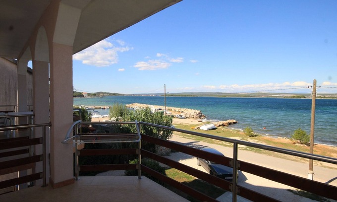 Kraj Apartment | One bedroom apartment with terrace and sea view Kraj, Pašman (A-8247-e)