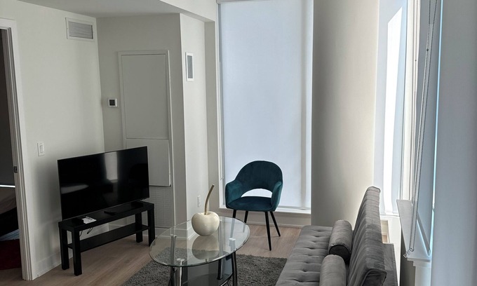 Willowdale Condo | One bedroom fully furnished Condo apartment - Northyork