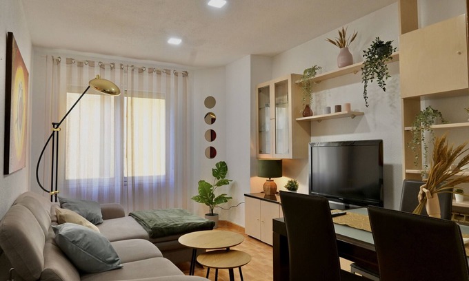 Recoletos Apartment | One bedroom house near Plaza Colón