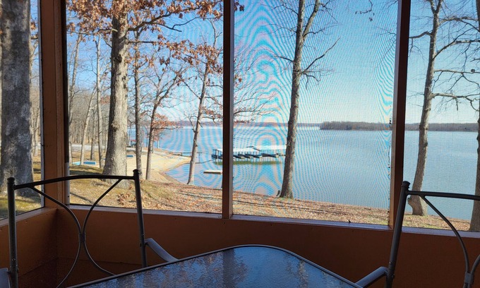 Benton Cabin | One bedroom, lakefront cabin at Shawnee Bay Resort