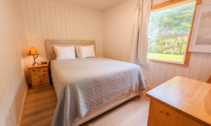 Ucluelet Cottage | One Bedroom Suite | Ocean View