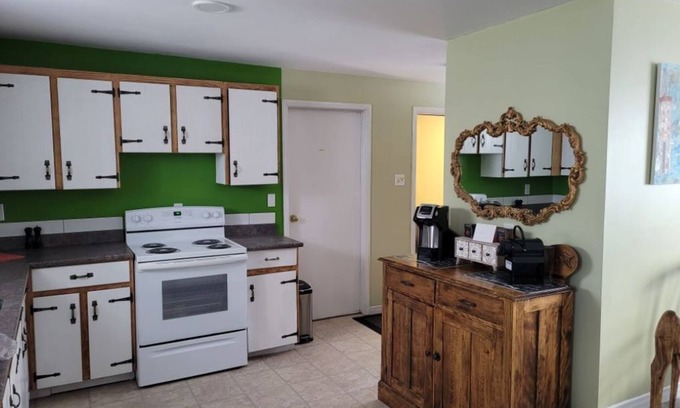 Brockville Apartment | One bloc away from everyting