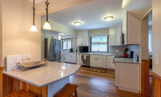 Hillcrest House | One Block from Lake Placid Main Street, Public Beach, venues and eateries