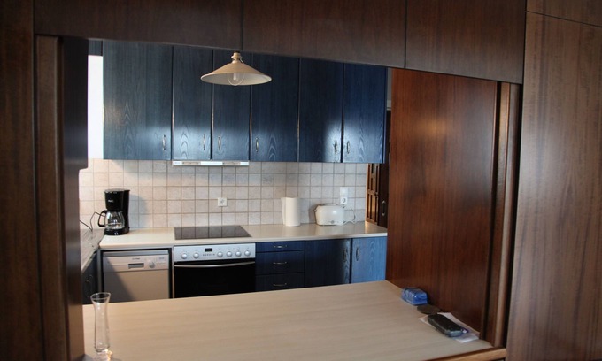 Petaloudes House | One flat- One Floor -ONLY FAMILIES ARE ALLOWED