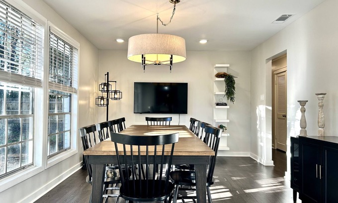 Savannah House | One-Level Home with bunk room and 70" smart TV