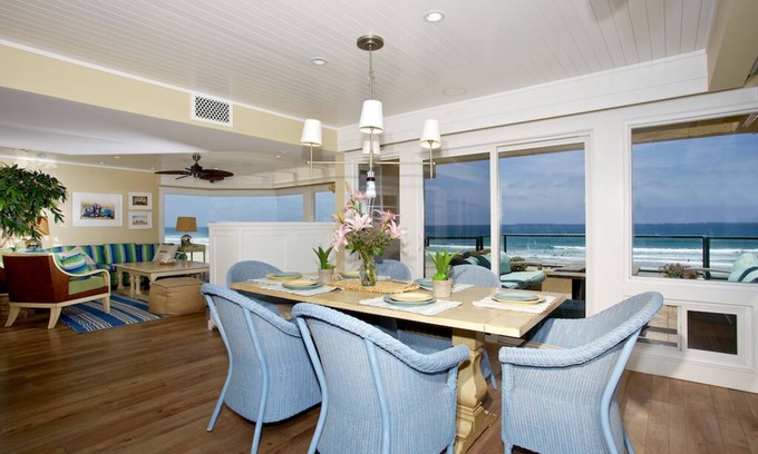 Mission Beach House | One of a Kind! Extra-large (Over 3200 sq.ft.) Perfect Family Retreat!
