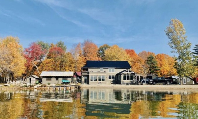 Smithfield House | One of the kind lake house with amazing sunsets!