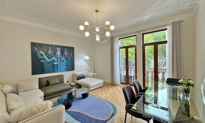 mtatsminda House | One Rustaveli Suites - 1BR w/balcony