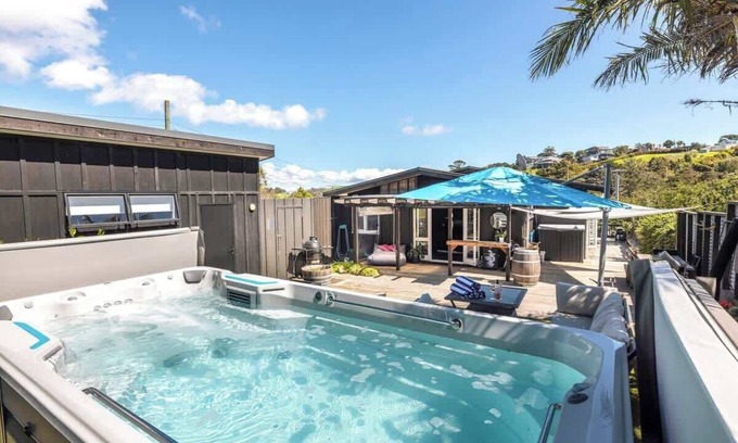 Onetangi House | Onetangi Retreat | Stay Waiheke