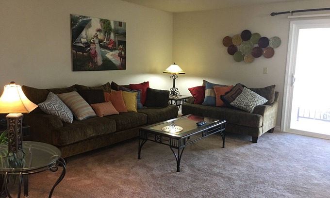 Las Vegas Condo | Only 5 mins West from Strip. Near the airport, Allegiant Stadium, T-Mobile Arena