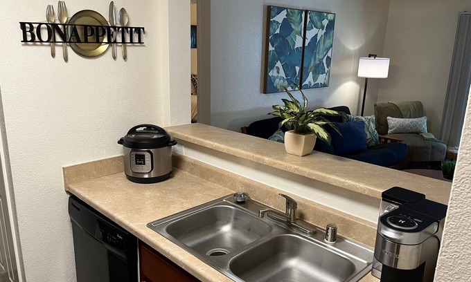 Rancho Cordova Apartment | Only Available for Month 0f April, PRICE REDUCED!