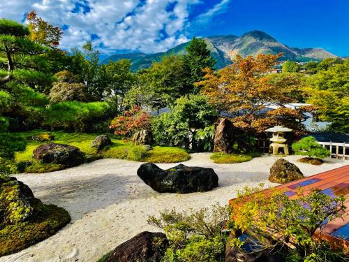 Hakone House | Onsen & Garden -Asante Inn-