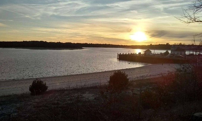 Buzzards Bay House | Onset Beach, steps to Broad Cove with private beach.