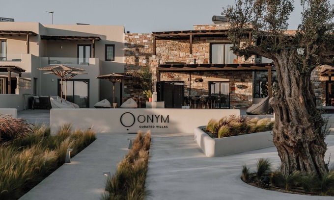 Plaka Villa | Onym Curated Villas