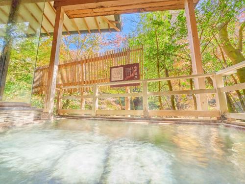 Kaga Hotel | Ooedo Onsen Monogatari Premium Yoshinoya Irokuen