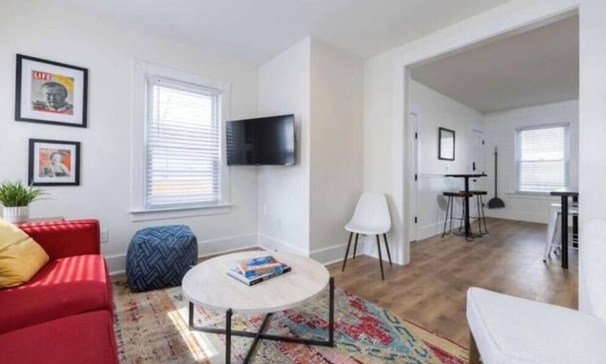 Mystic - New London Apartment | Open Plan Mystic Center, Big 2BR w/Parking