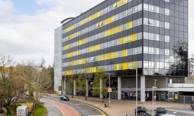 Bracknell Apartment | Optimal Luxury 2Bed/2Bath Stay-Bracknell F.Parking
