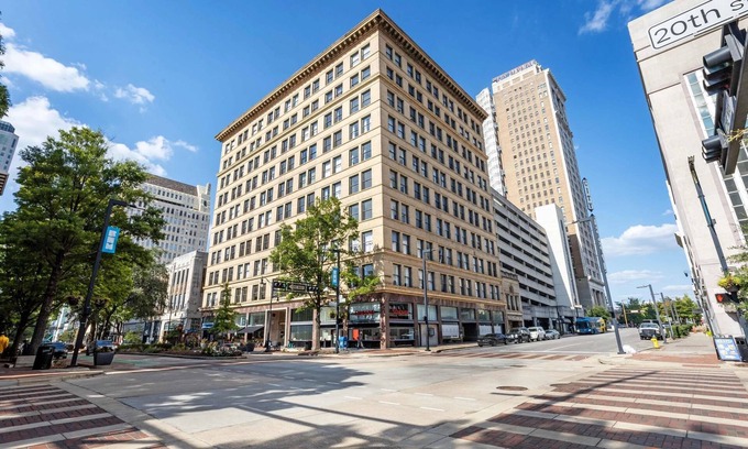 Birmingham Apartment | Optimum - Downtown Sanctuary!