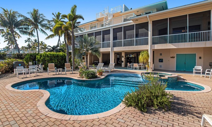 Islamorada House | Opulent waterfront estate with dock, pool, hot tub & rooftop view - dog-friendly