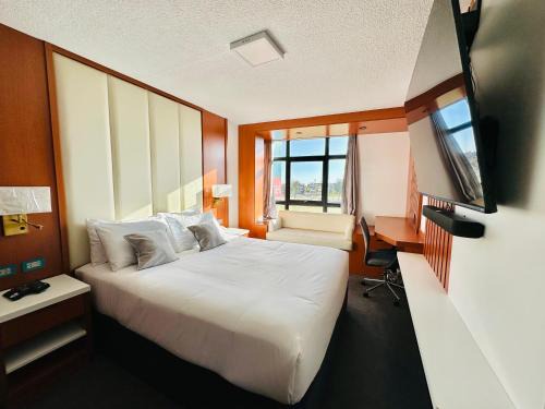 Cerro Colorado District Hotel | OQ MIRADOR CLASSIC - AIRPORT