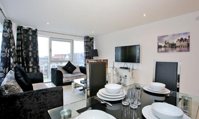 Central Aberdeen Apartment | Orange Apartments - Kepplestone
