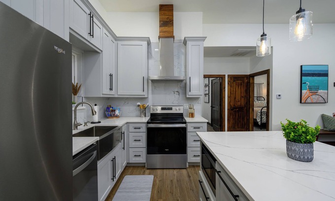 Pottsboro House | Orange Door Oasis -Gorgeous 3BR/BA Lake House