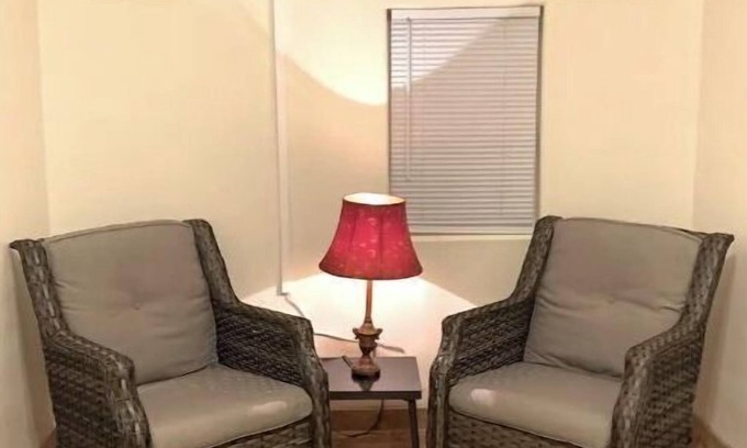 Sebastian Apartment | Orange Grove Duplex: 2 Bedroom/1Bath/Kitchenette